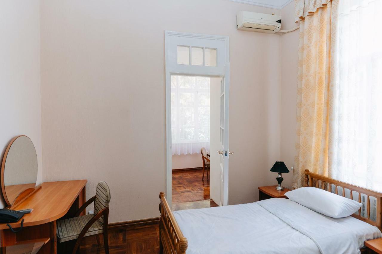 Lion B&B Самарканд Экстерьер фото
