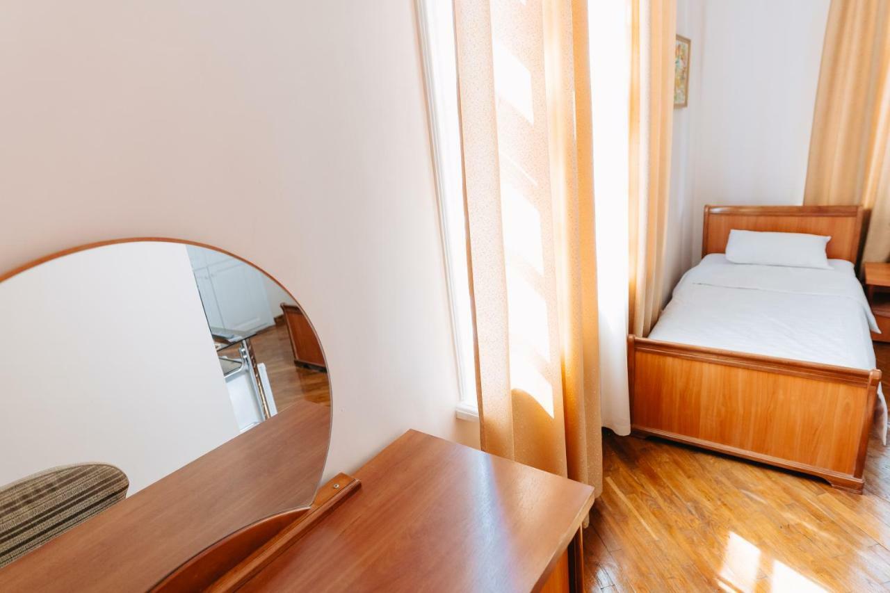 Lion B&B Самарканд Экстерьер фото